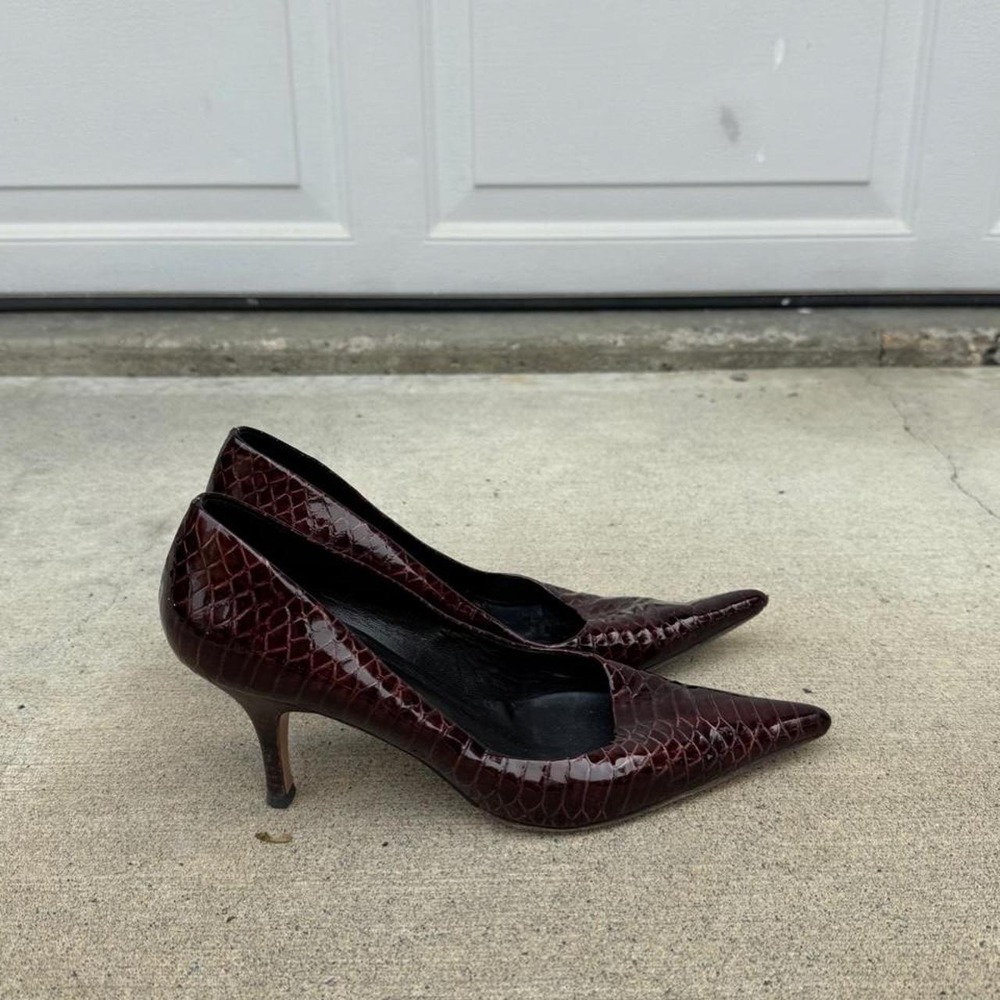 KENNETH COLE "BLOOD RED" SNAKESKIN HEELS